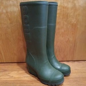 Sorel rain boots